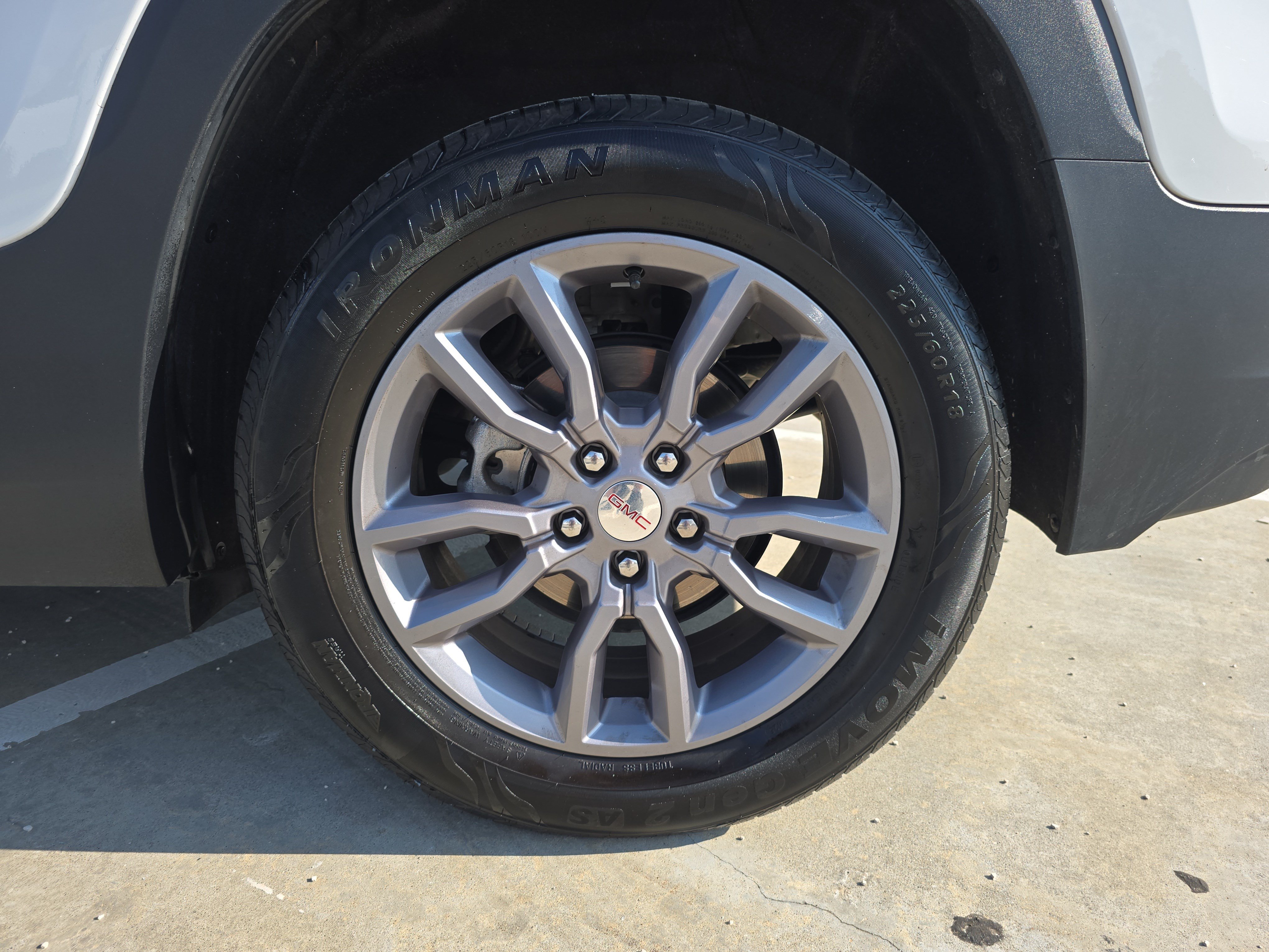 Used 2024 GMC Terrain SLT AWD/4WD image 33