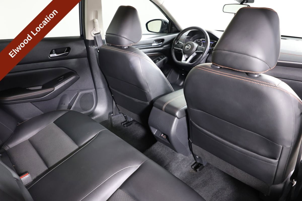 Used 2020 Nissan Altima 2.5 SR FWD image 32