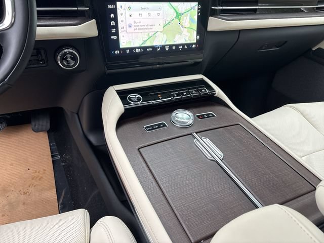 New 2027 Lincoln Navigator Reserve AWD/4WD image 20