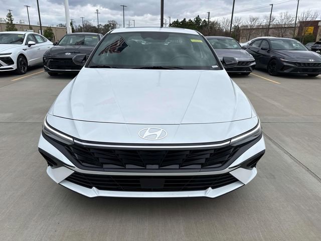 New 2026 Hyundai Elantra SEL Sport image 2