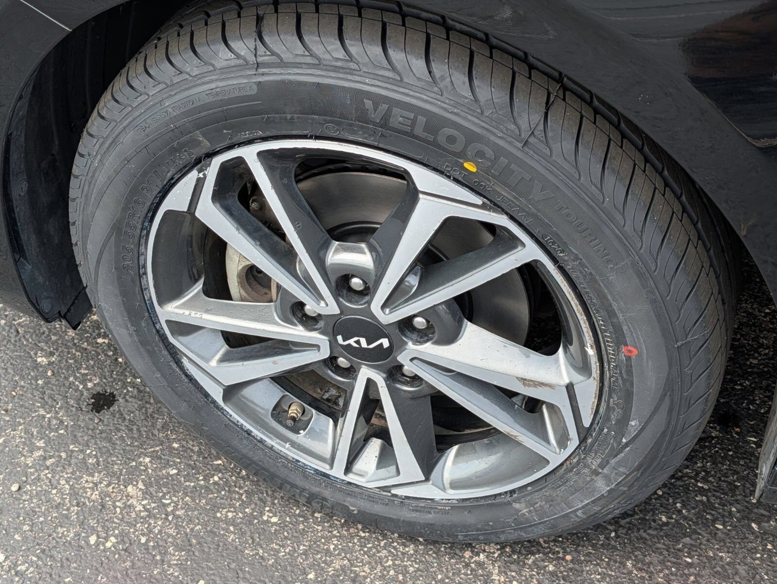 Used 2023 Kia Forte LXS FWD image 12