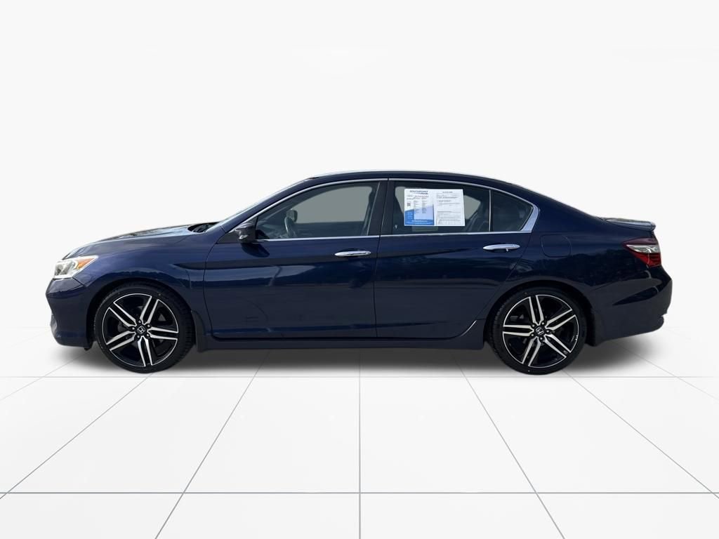 Used 2017 Honda Accord Sport image 5