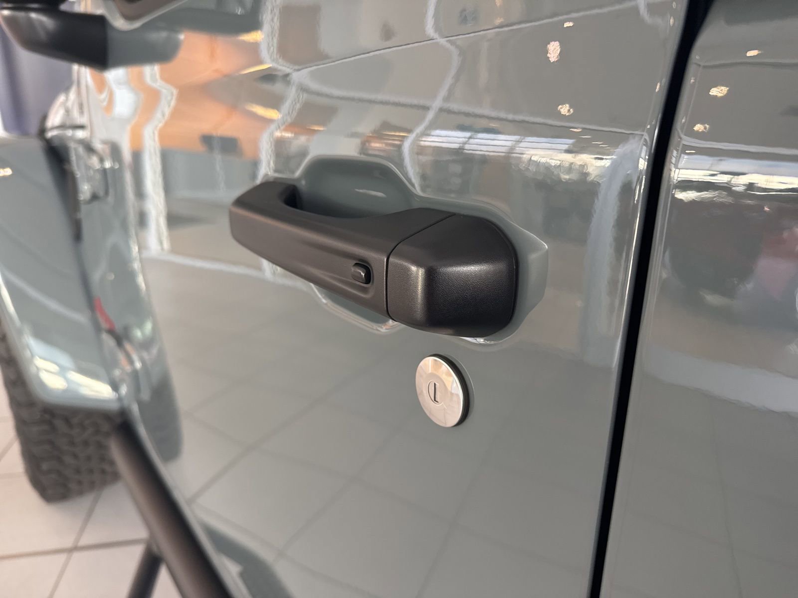 Used 2025 Jeep Wrangler Rubicon image 13