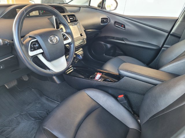 Certified 2017 Toyota Prius Four w/ Advanced Technology Package FWD image 12