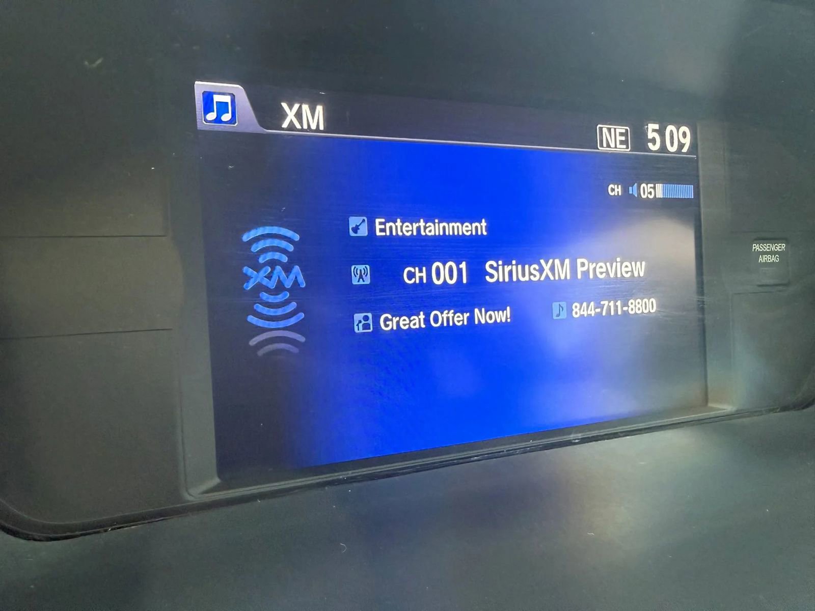 Used 2017 Honda Odyssey EX-L image 12