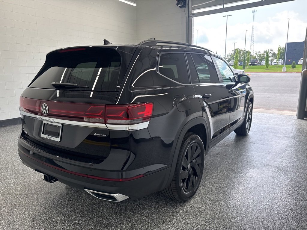 New 2026 Volkswagen Atlas SE image 4