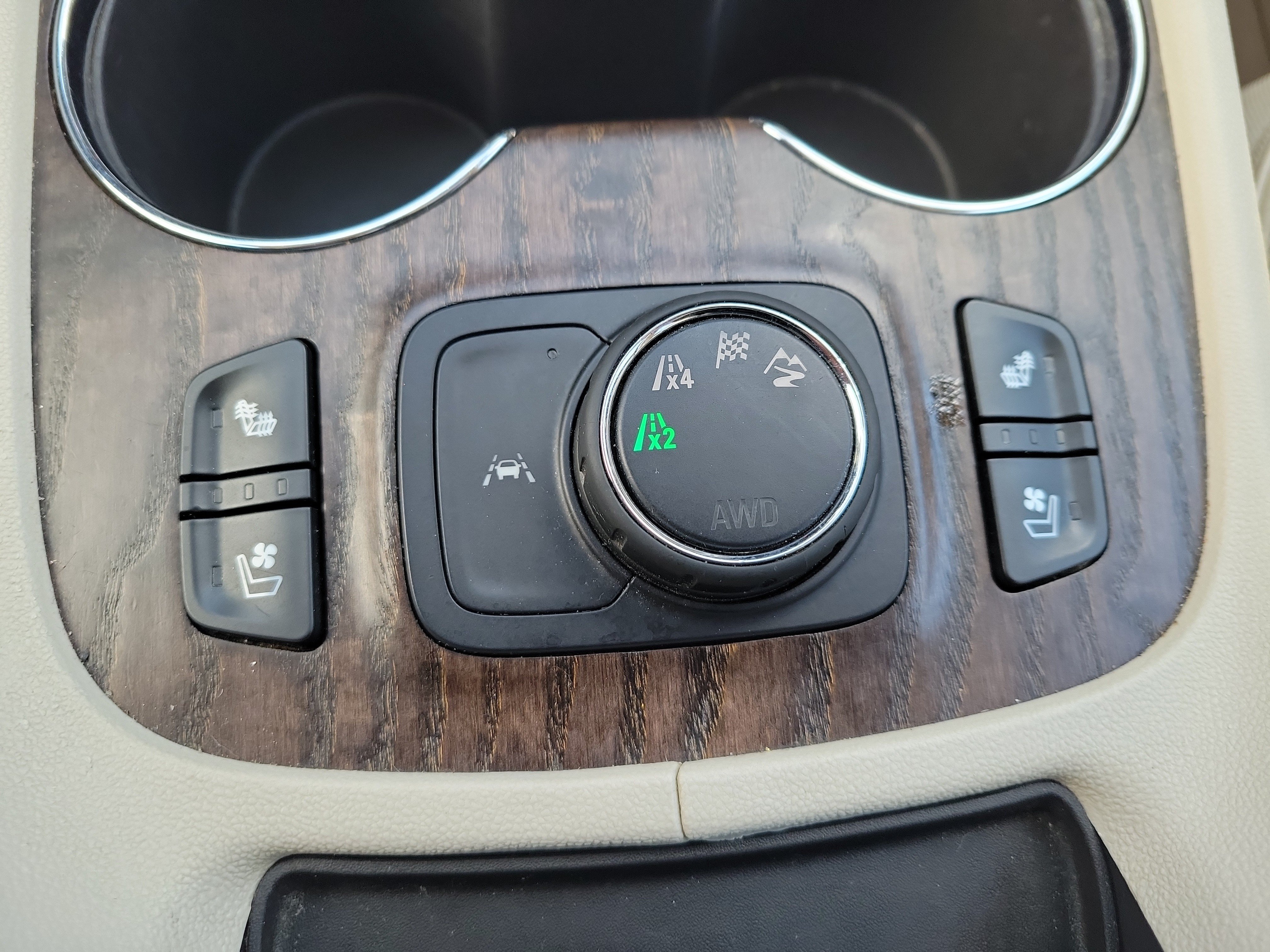Used 2023 GMC Acadia Denali w/ Denali Technology Package AWD/4WD image 31
