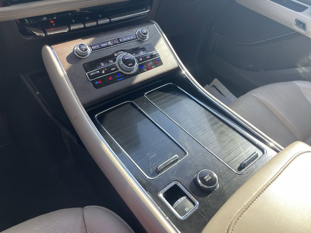Used 2023 Lincoln Aviator Reserve w/ Elements Package Plus image 32