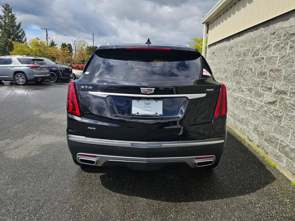 Used 2023 Cadillac XT5 Premium Luxury w/ Platinum Package AWD/4WD image 5