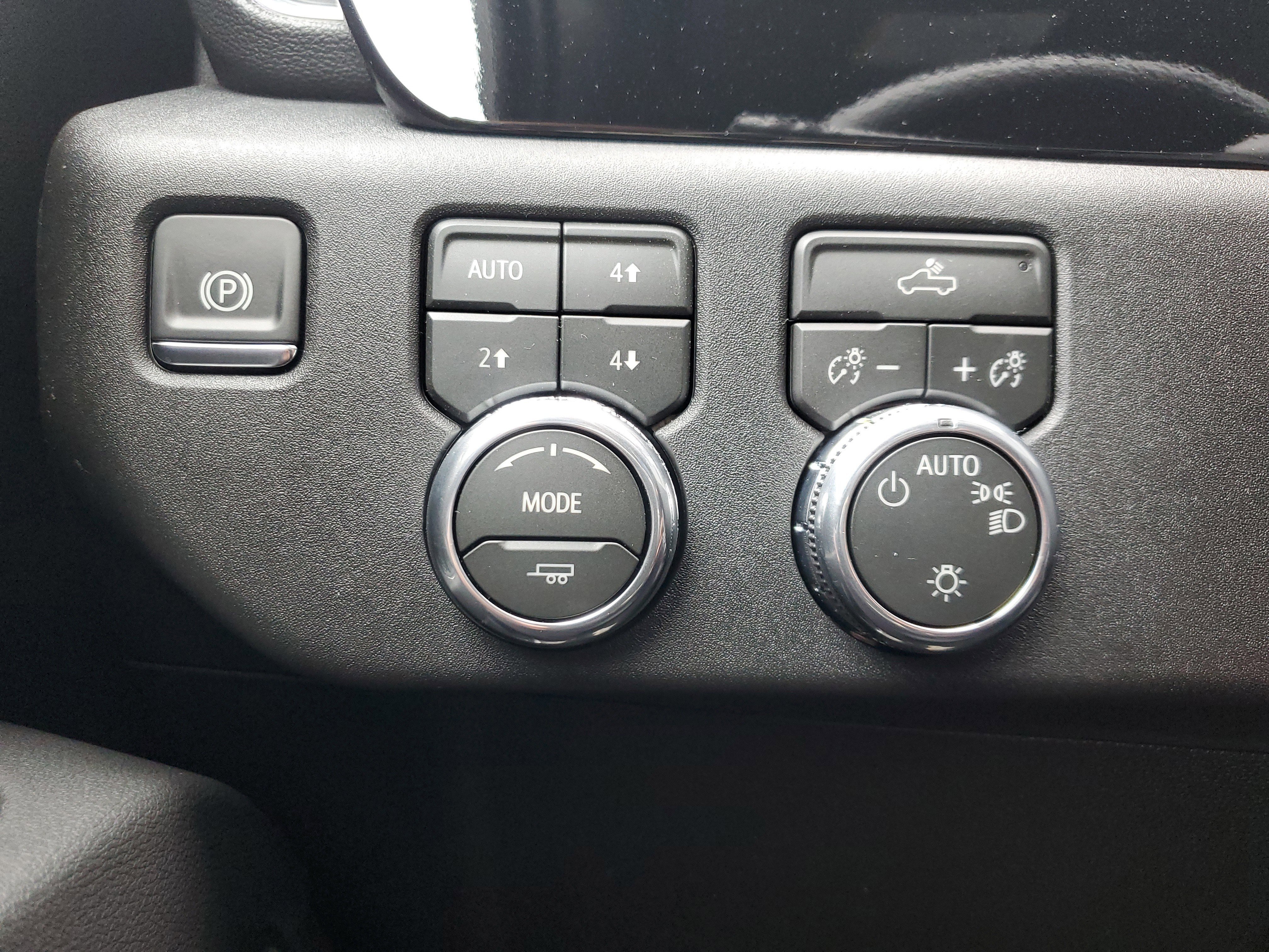 New 2026 GMC Sierra 1500 SLE image 30