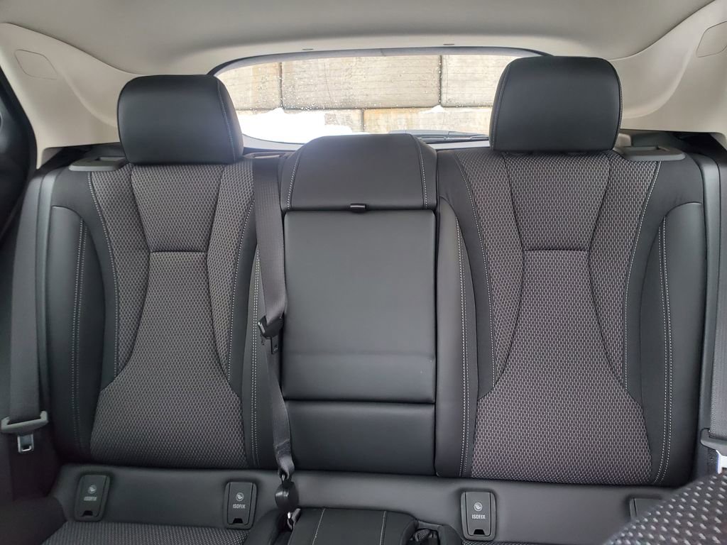 Used 2023 Buick Envision Preferred image 41