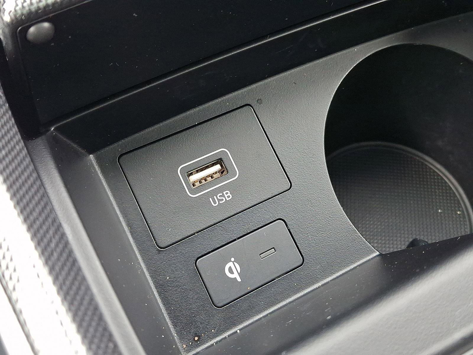 Used 2022 Hyundai Santa Fe Limited w/ Cargo Package image 23