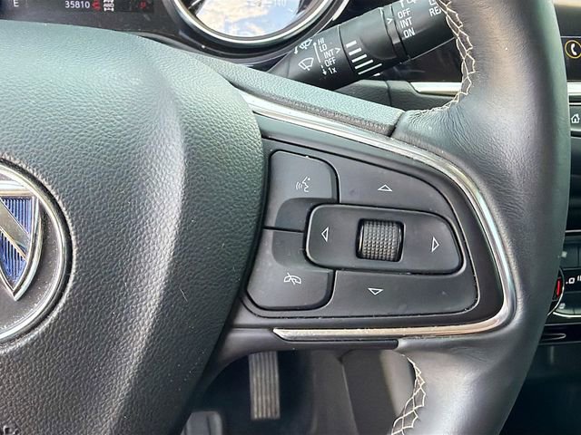 Used 2022 Buick Encore GX Essence w/ Experience Buick Package AWD/4WD image 34