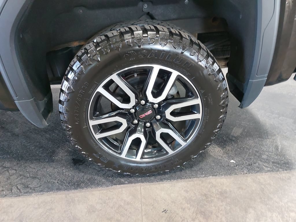 Used 2022 GMC Sierra 1500 AT4 w/ AT4 Premium Package AWD/4WD image 34