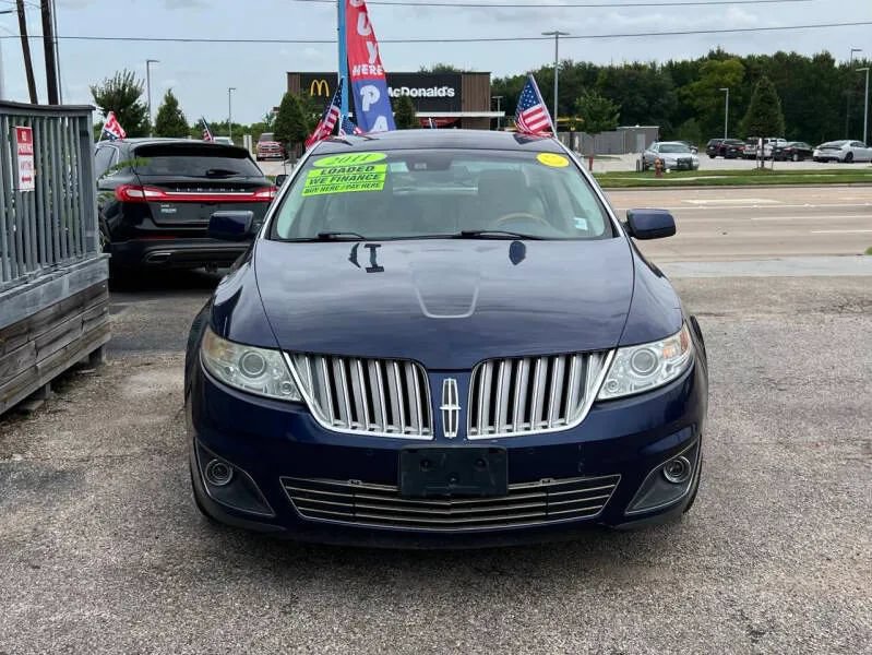 Used 2011 Lincoln MKS FWD image 3