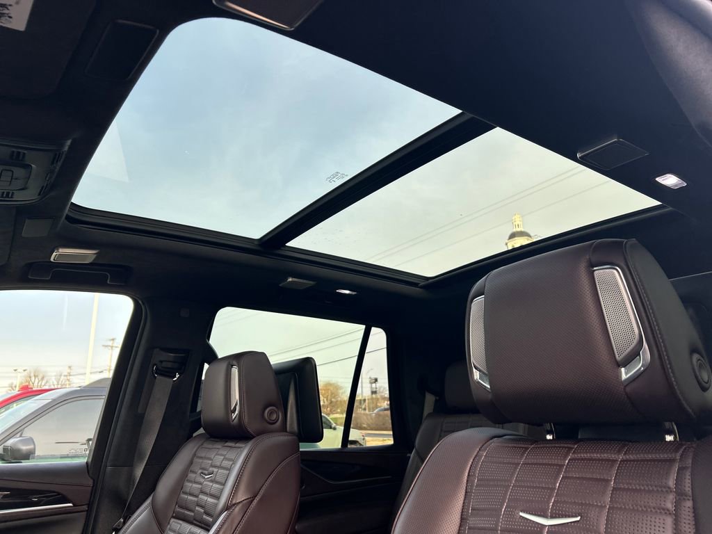 Certified 2023 Cadillac Escalade Sport Platinum w/ LPO, ONYX Package image 20