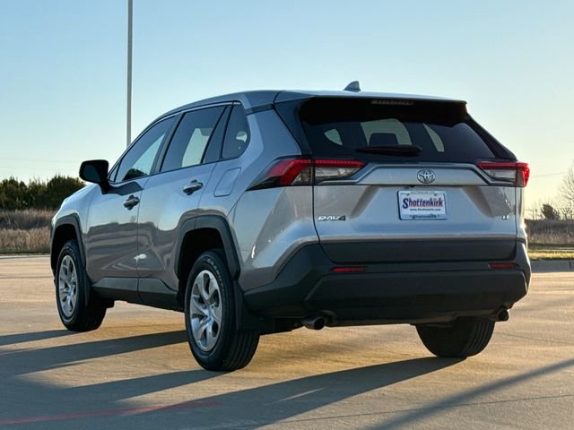 Used 2023 Toyota RAV4 LE image 6