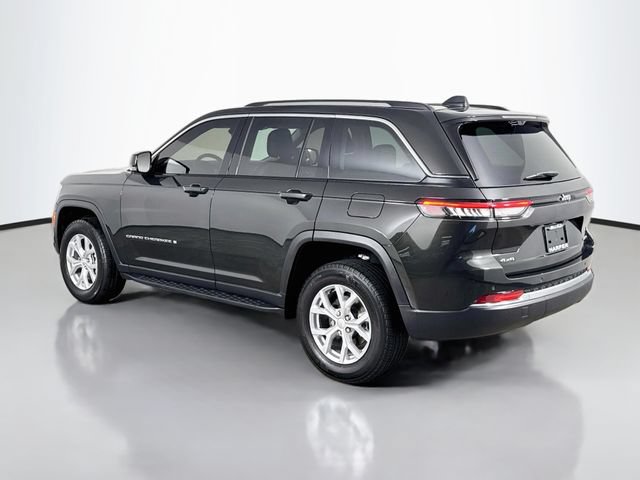 Used 2023 Jeep Grand Cherokee Limited w/ Luxury Tech Group II AWD/4WD image 10