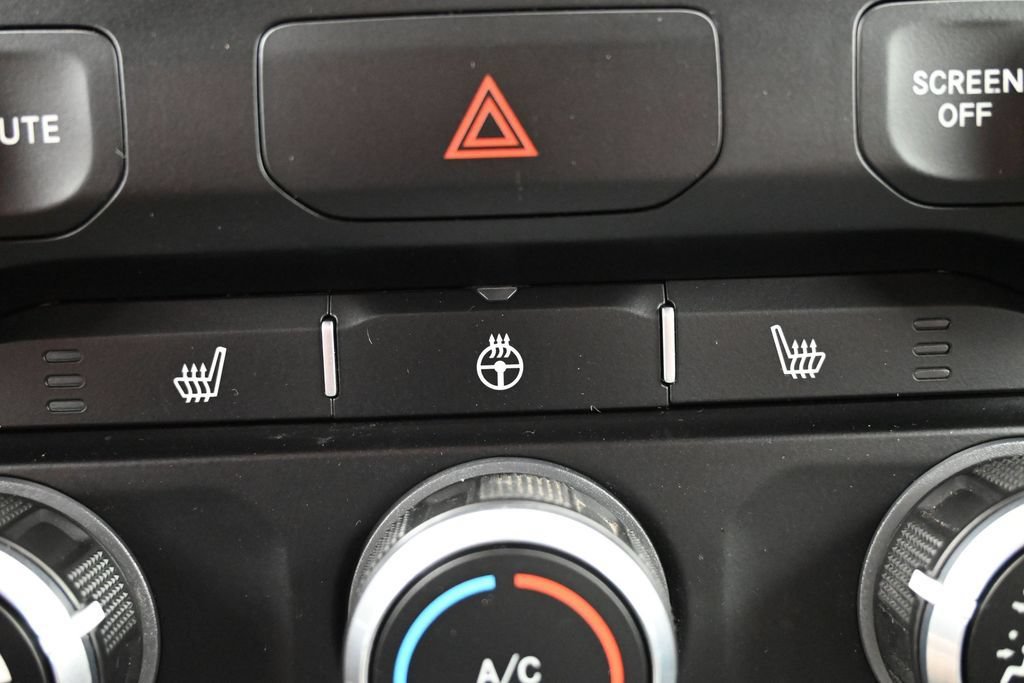 Used 2023 RAM 1500 Big Horn AWD/4WD image 9