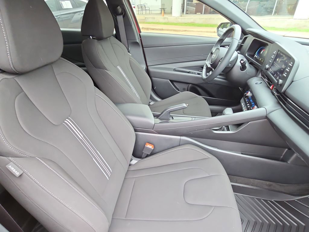 Certified 2026 Hyundai Elantra Sport FWD image 10