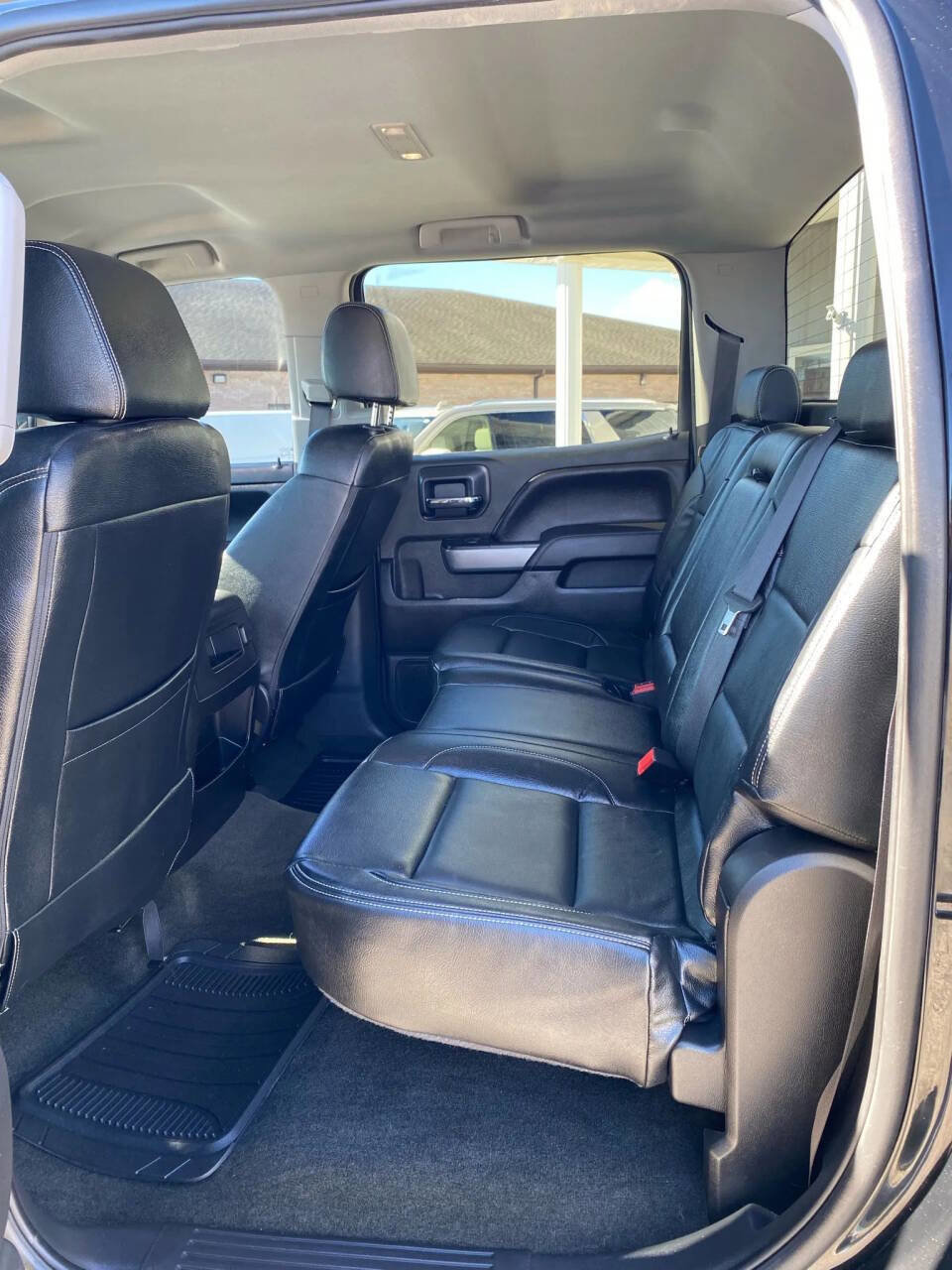 Used 2018 Chevrolet Silverado 1500 LT w/ All Star Edition image 24
