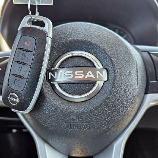 Used 2023 Nissan Kicks SV FWD image 31