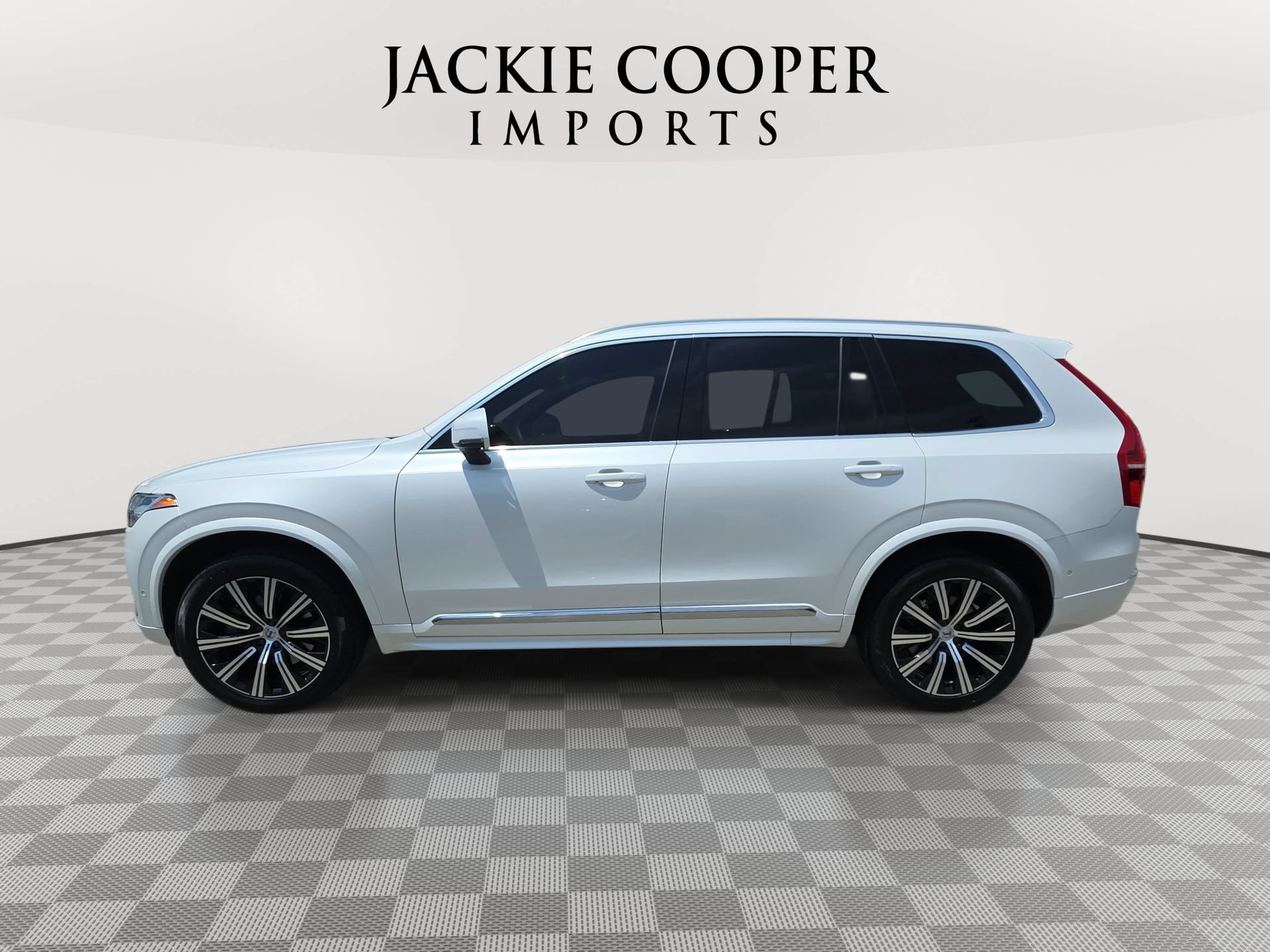 Used 2023 Volvo XC90 B6 Plus w/ Protection Package Premier AWD/4WD image 8
