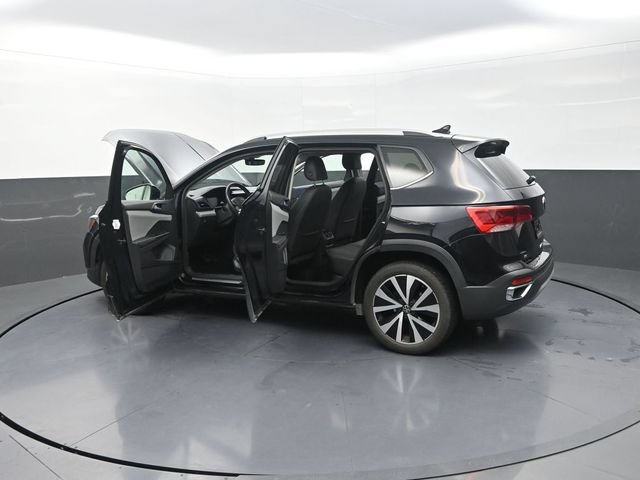Used 2024 Volkswagen Taos SE FWD image 42