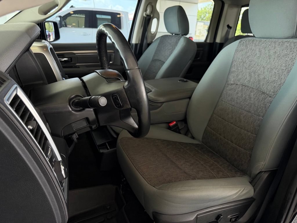 Used 2017 RAM 1500 Lone Star RWD image 13