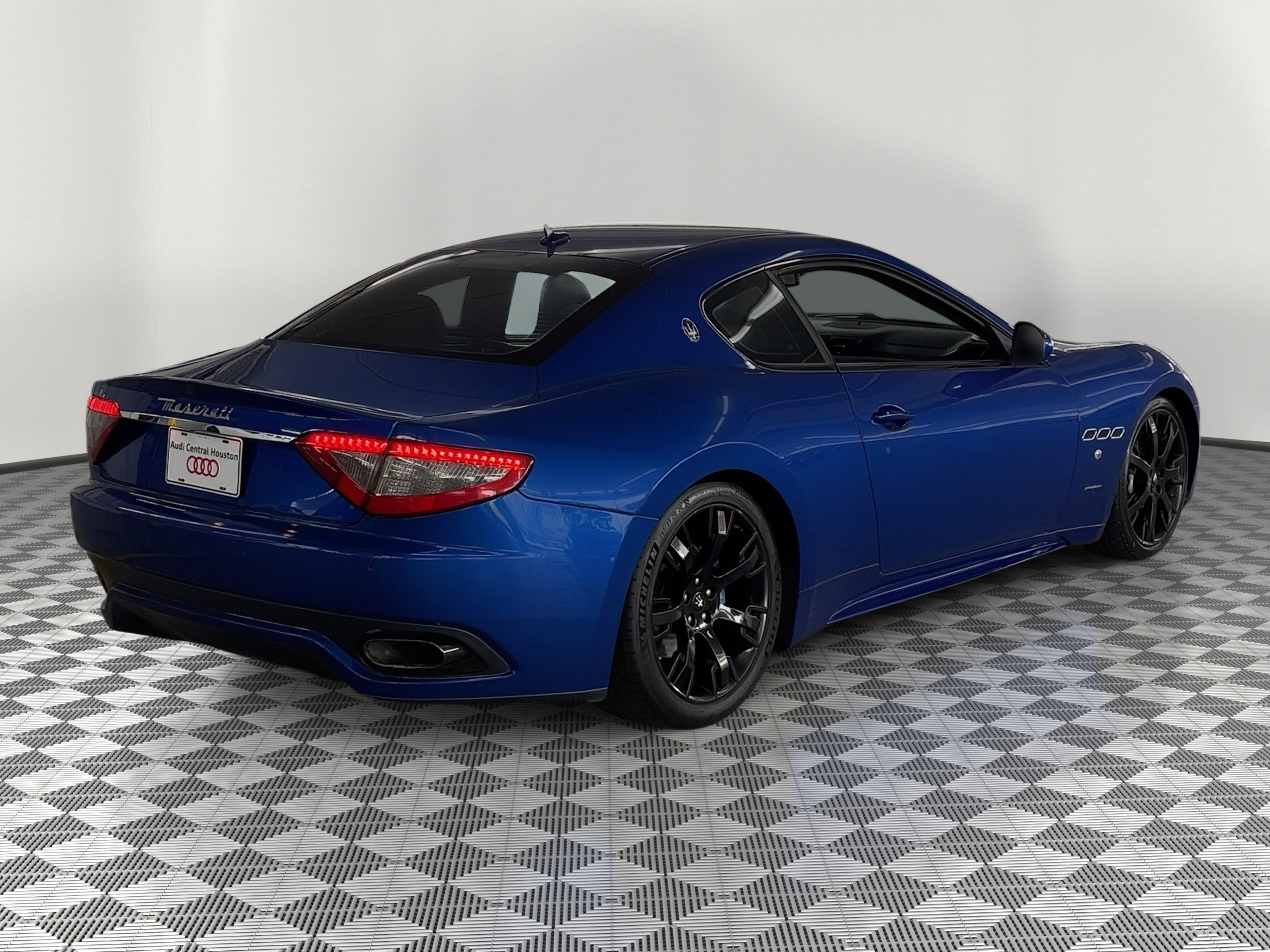 Used 2014 Maserati GranTurismo MC RWD image 9