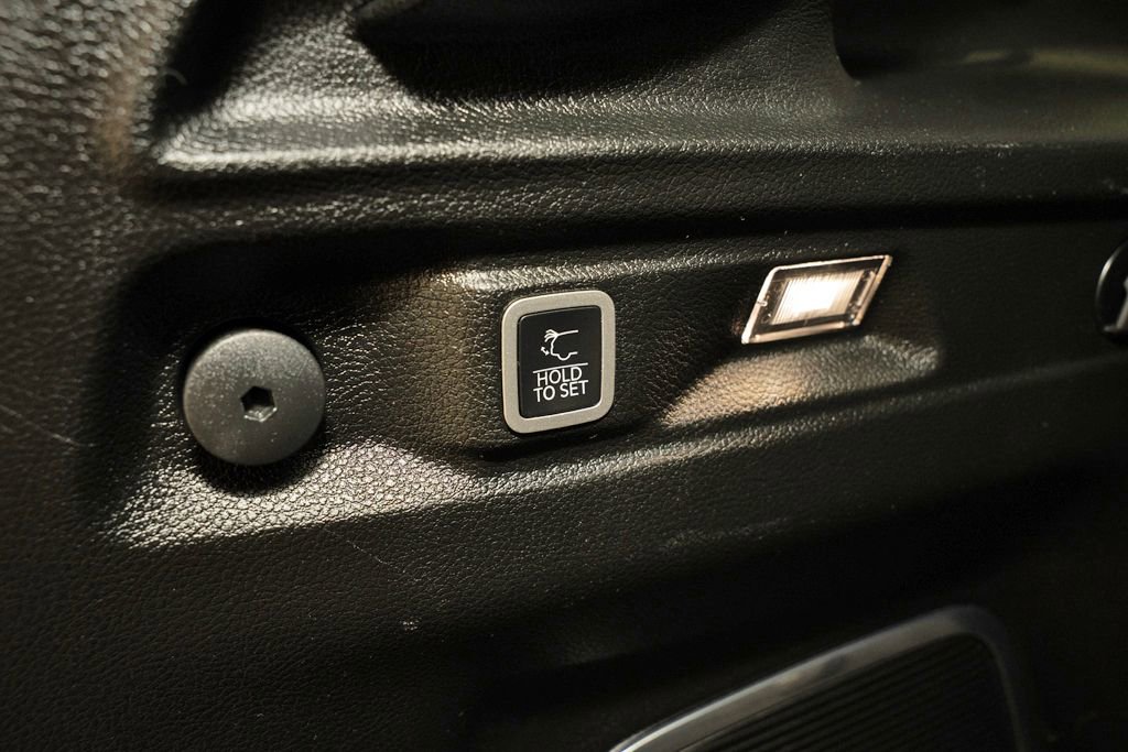 Used 2022 Jeep Grand Cherokee L Limited image 7