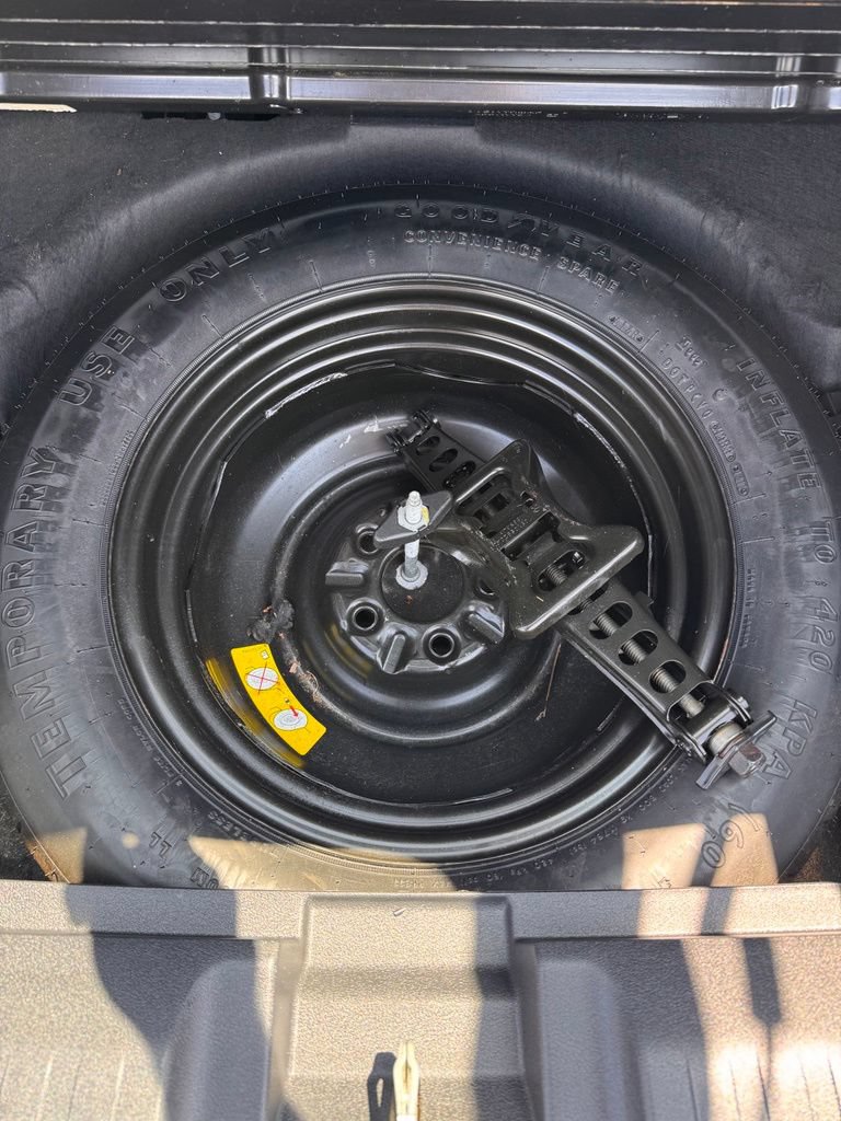Used 2011 Dodge Caliber Mainstreet FWD image 14