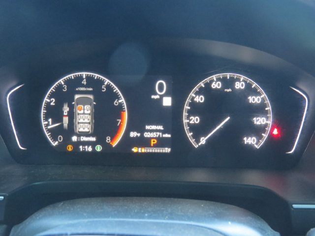 Used 2025 Honda Pilot Sport image 13