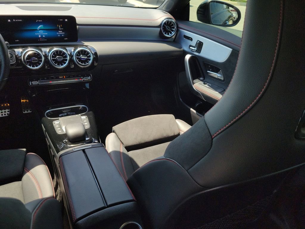 Used 2023 Mercedes-Benz CLA 250 image 24