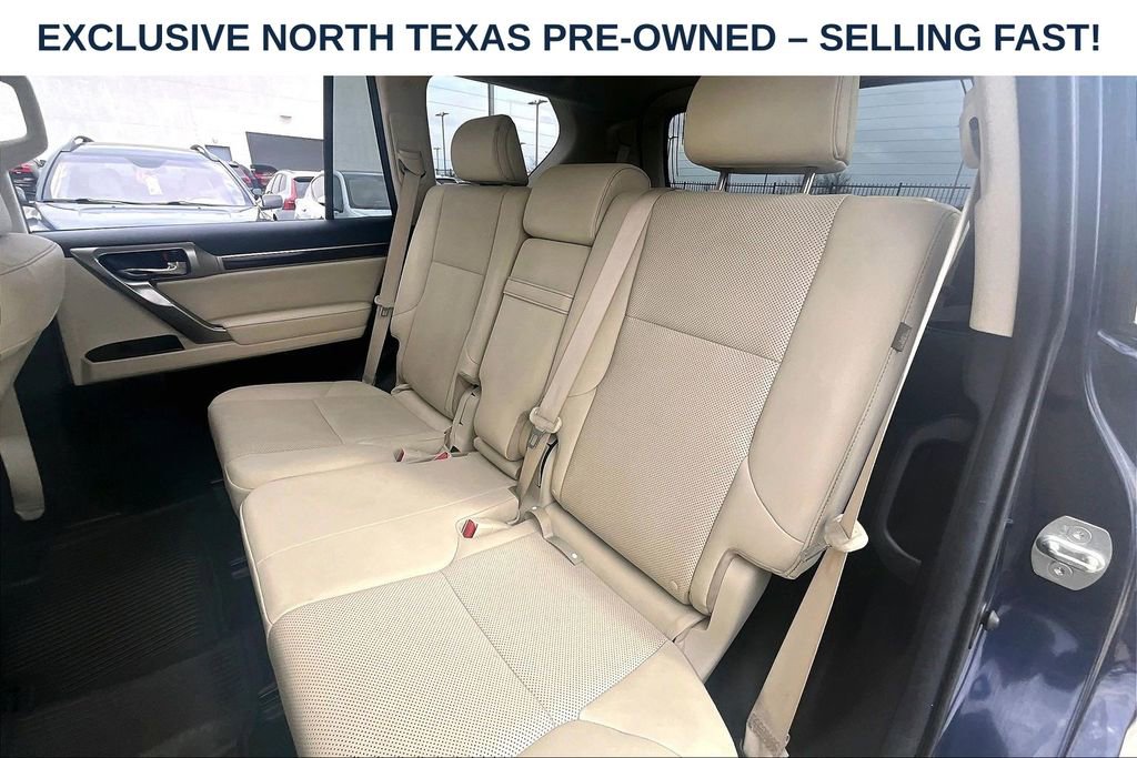 Used 2022 Lexus GX 460 w/ Accessory Package AWD/4WD image 35