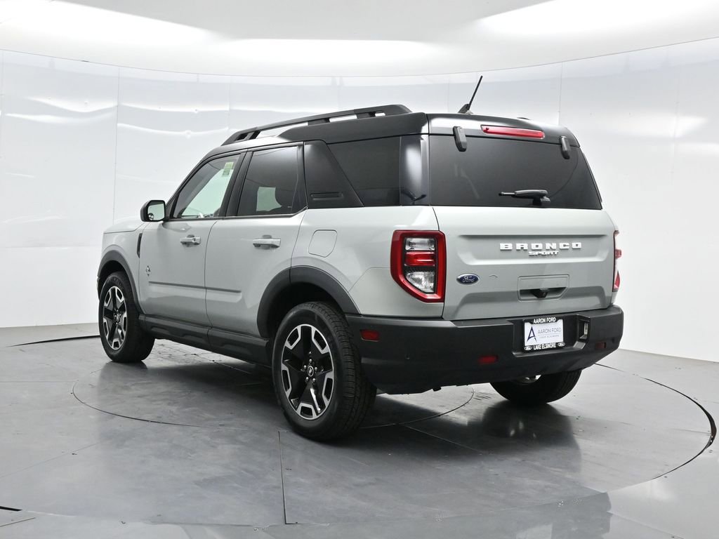 Used 2022 Ford Bronco Sport Outer Banks w/ Tech Package AWD/4WD image 6