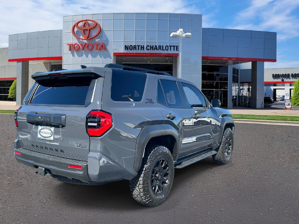Used 2025 Toyota 4Runner TRD Off-Road Premium AWD/4WD image 8