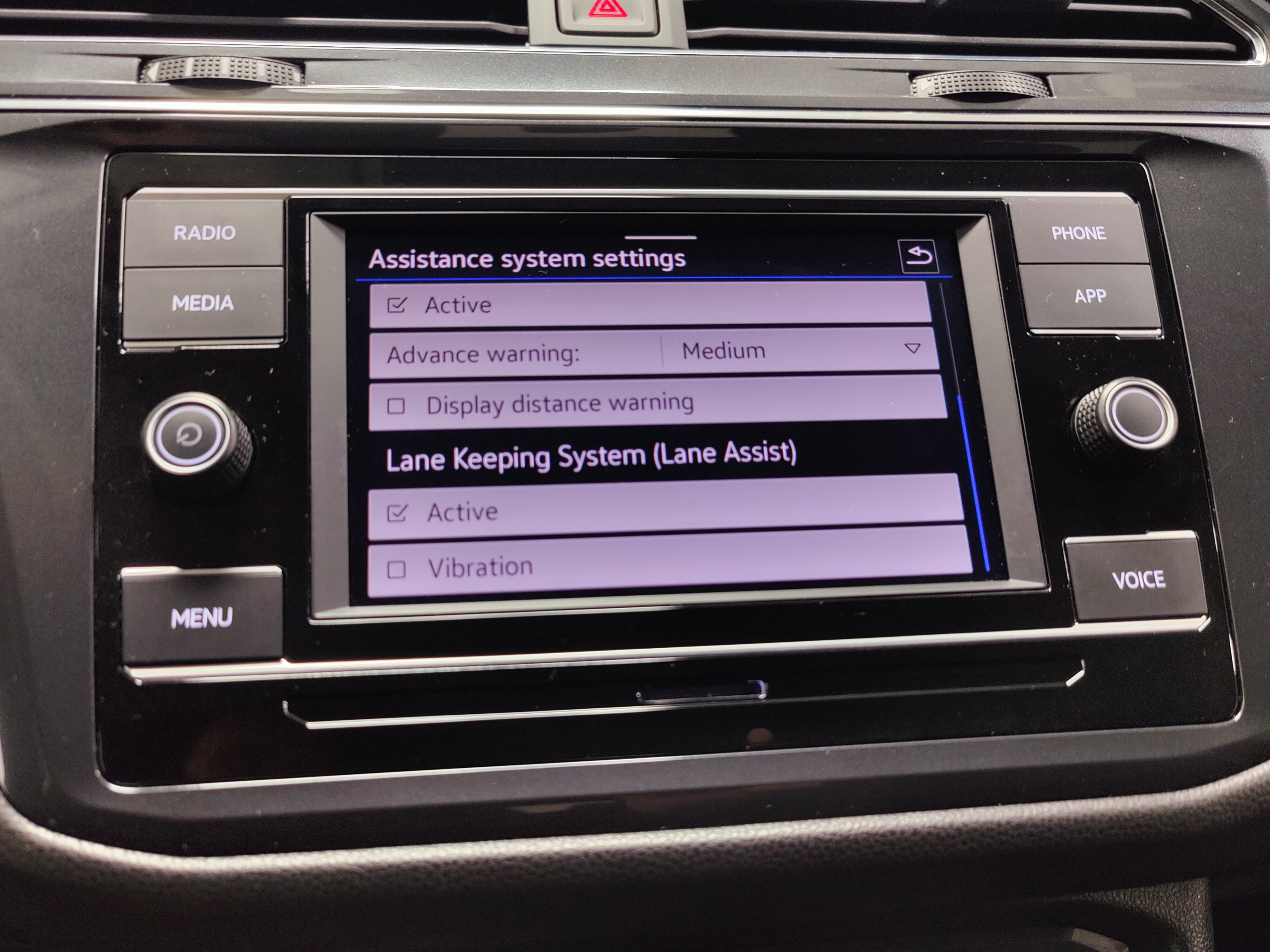 Certified 2024 Volkswagen Tiguan S AWD/4WD image 17