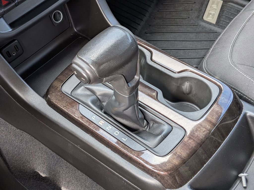 Used 2019 GMC Canyon SLE w/ Elevation Edition RWD image 20