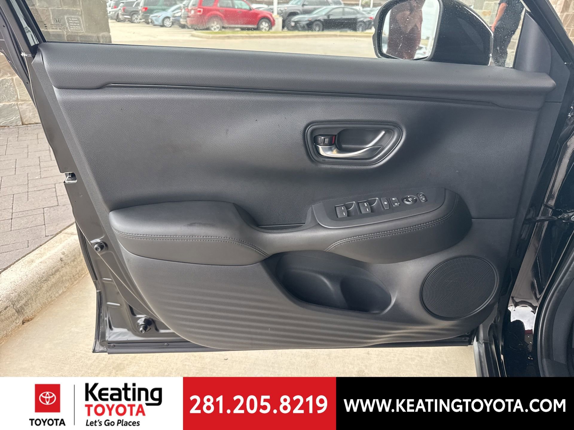 Used 2024 Honda HR-V LX image 11