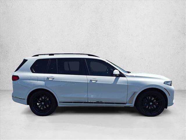 Used 2021 BMW X7 xDrive40i w/ Premium Package AWD/4WD image 4