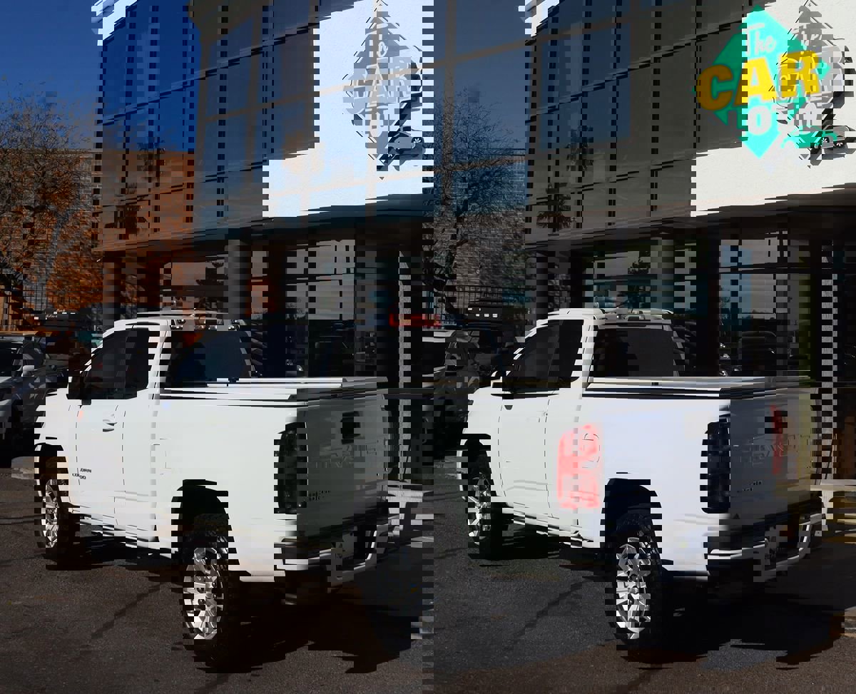 Used 2022 Chevrolet Colorado LT w/ Fleet Safety Package image 9