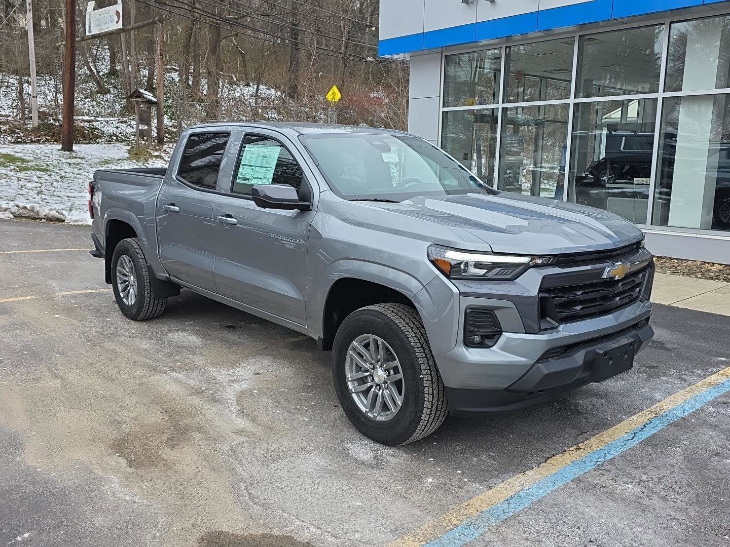 New 2025 Chevrolet Colorado LT w/ LT Convenience Package image 2