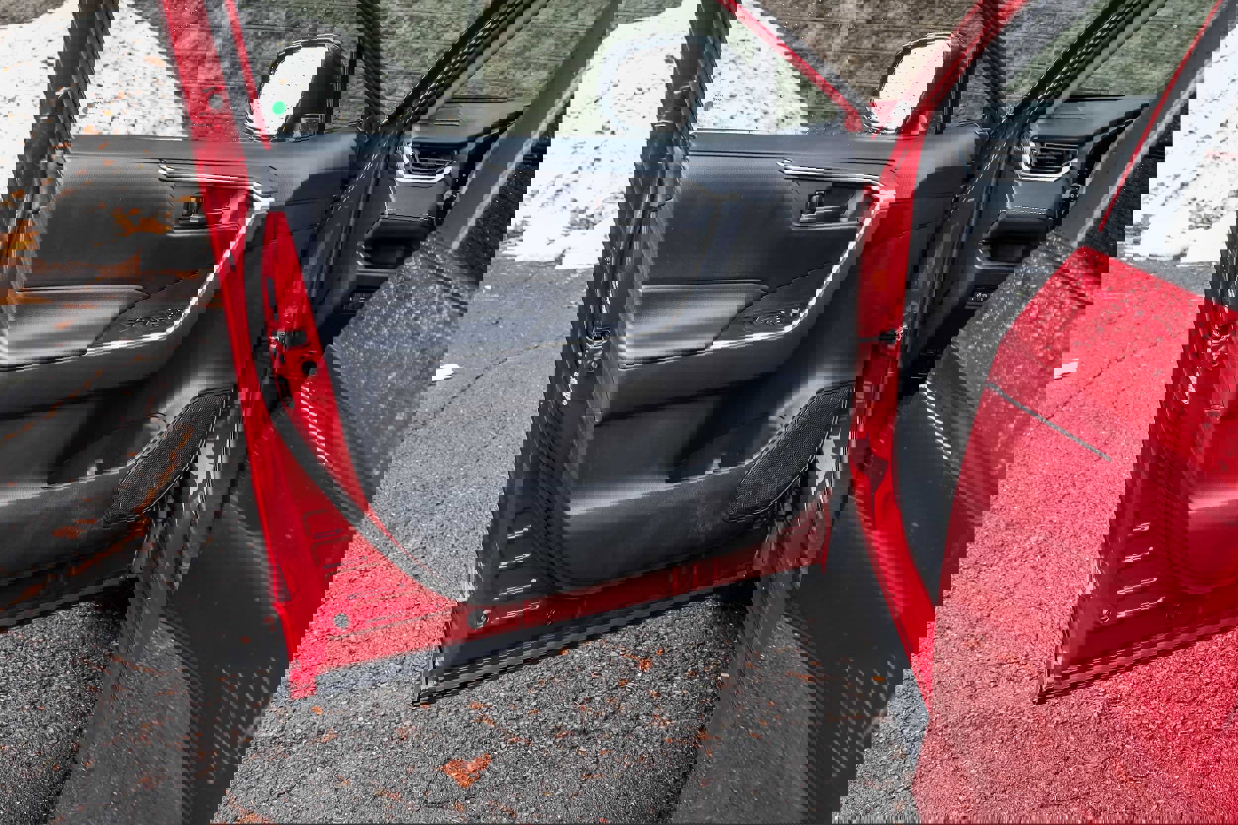 Used 2024 Toyota RAV4 LE image 22