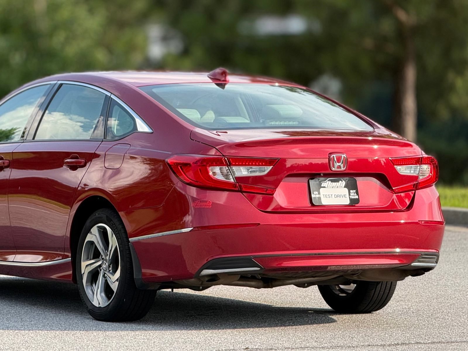 Used 2018 Honda Accord EX-L image 49