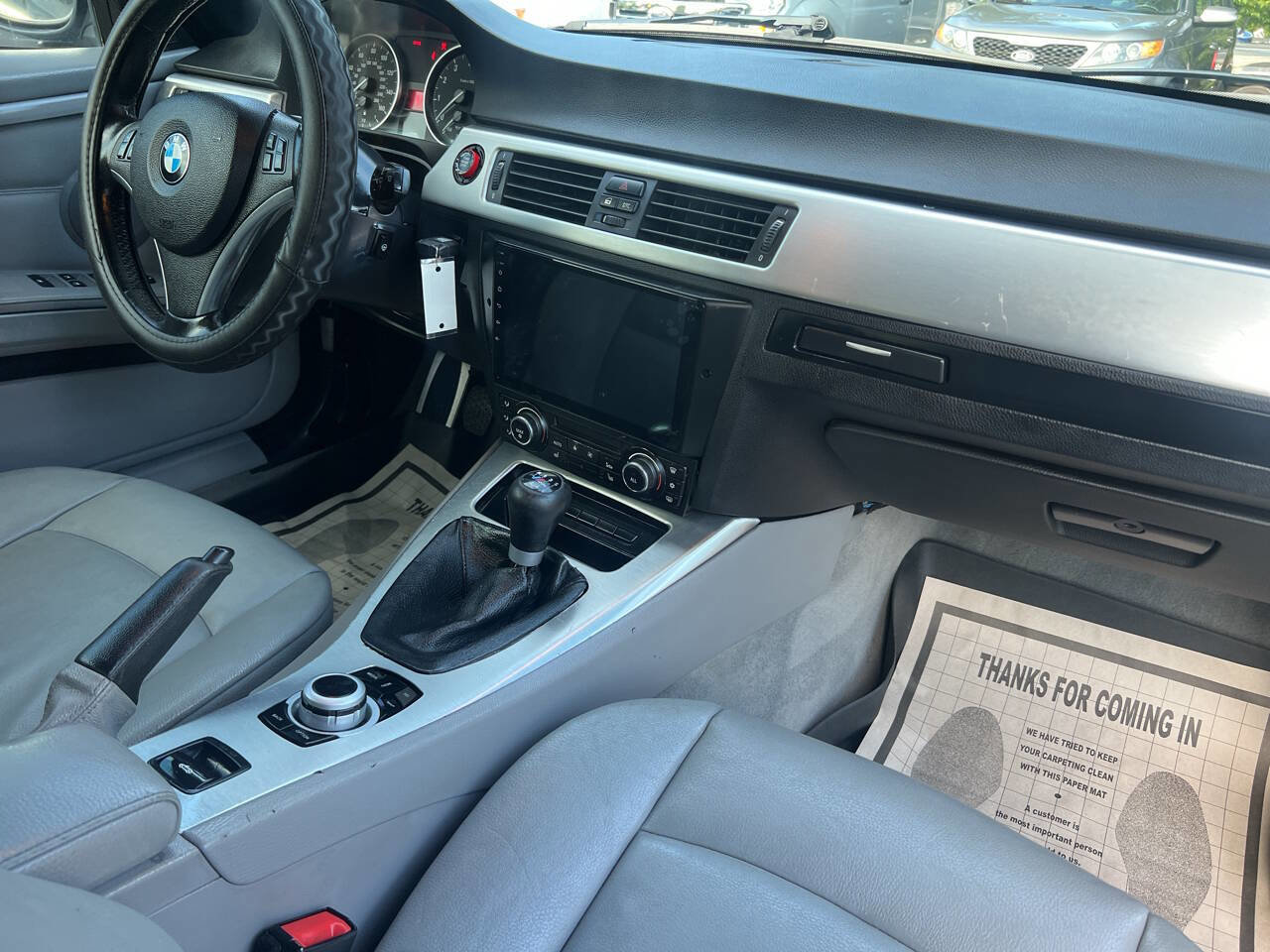 Used 2011 BMW 328i Convertible image 12