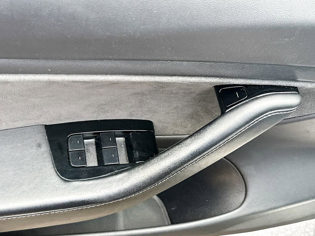 Used 2019 Tesla Model 3 Long Range image 19