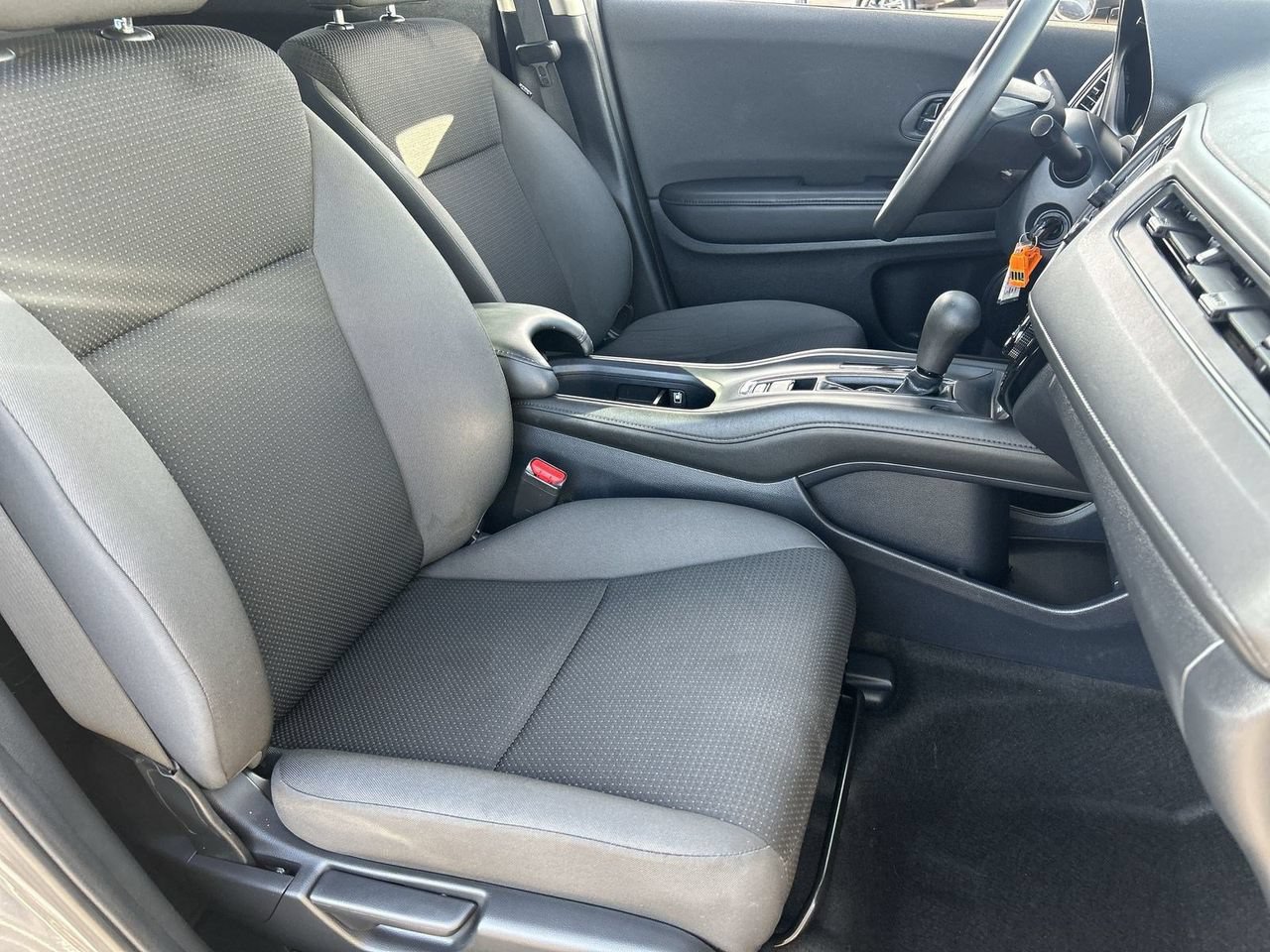 Used 2021 Honda HR-V LX image 8