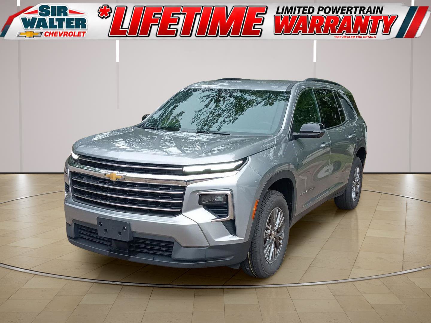 Used 2024 Chevrolet Traverse LT