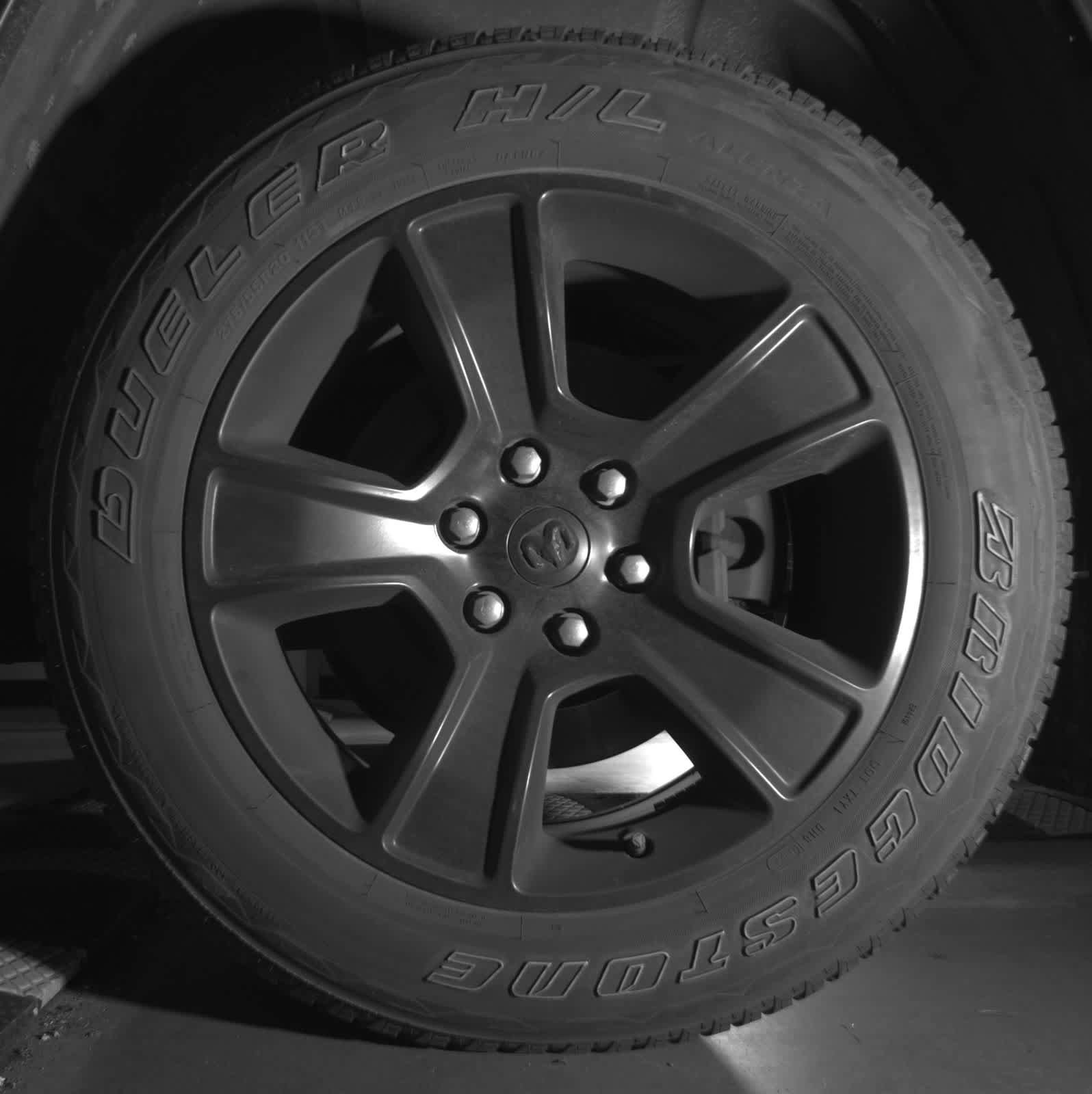 Used 2019 RAM 1500 Sport w/ Leather & Sound Group AWD/4WD image 13